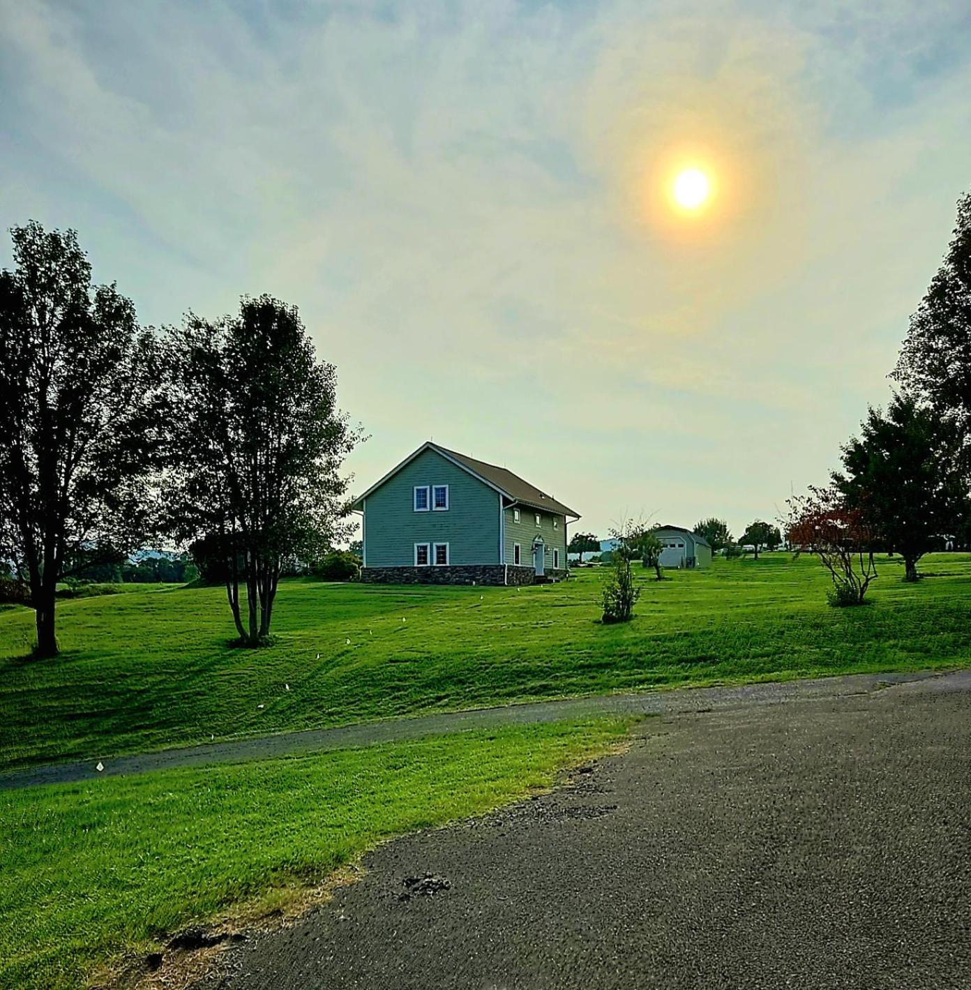 West Park Gardens Hotel Culpeper Bilik gambar